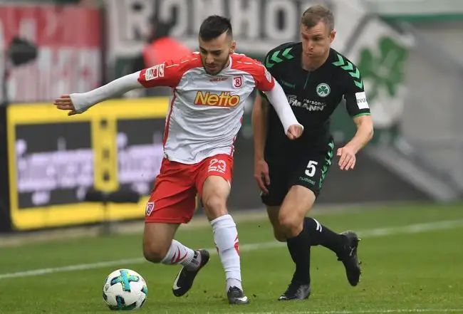 并背负沉重 并背负沉重